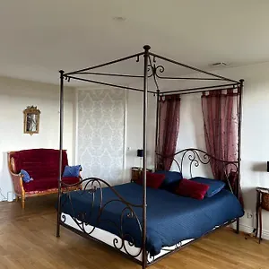 Maison d'hôtes Romantique Dans Le Château De La Bouchatte